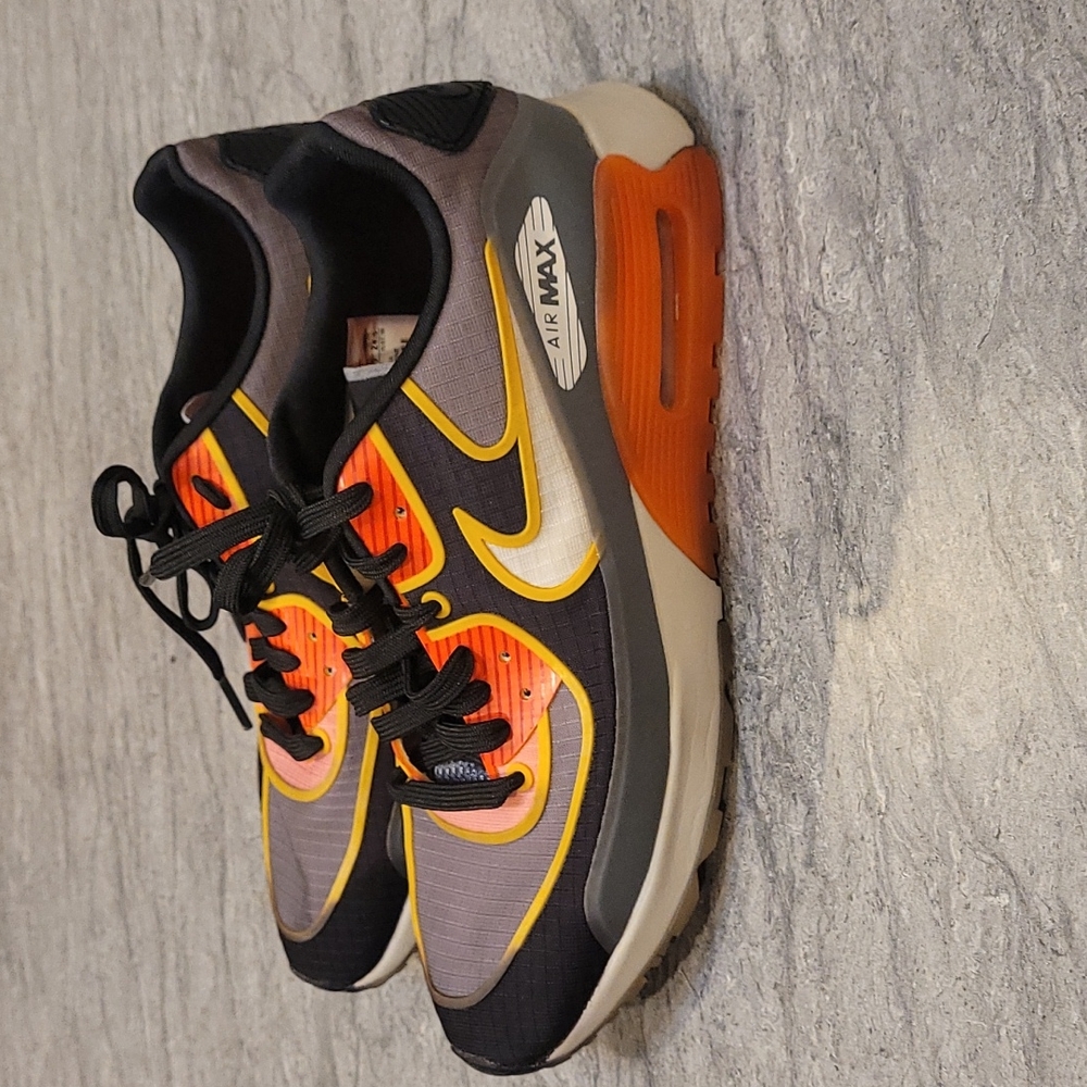 Nike Air Max 90